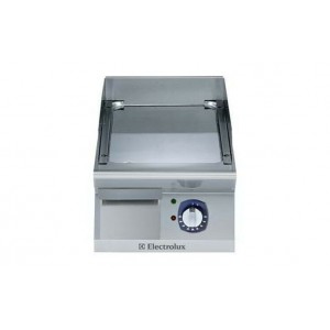 Electrolux 700 XP Series E7FTEDCS10 400mm wide Electric Fry Top Griddle with smooth chrome plate